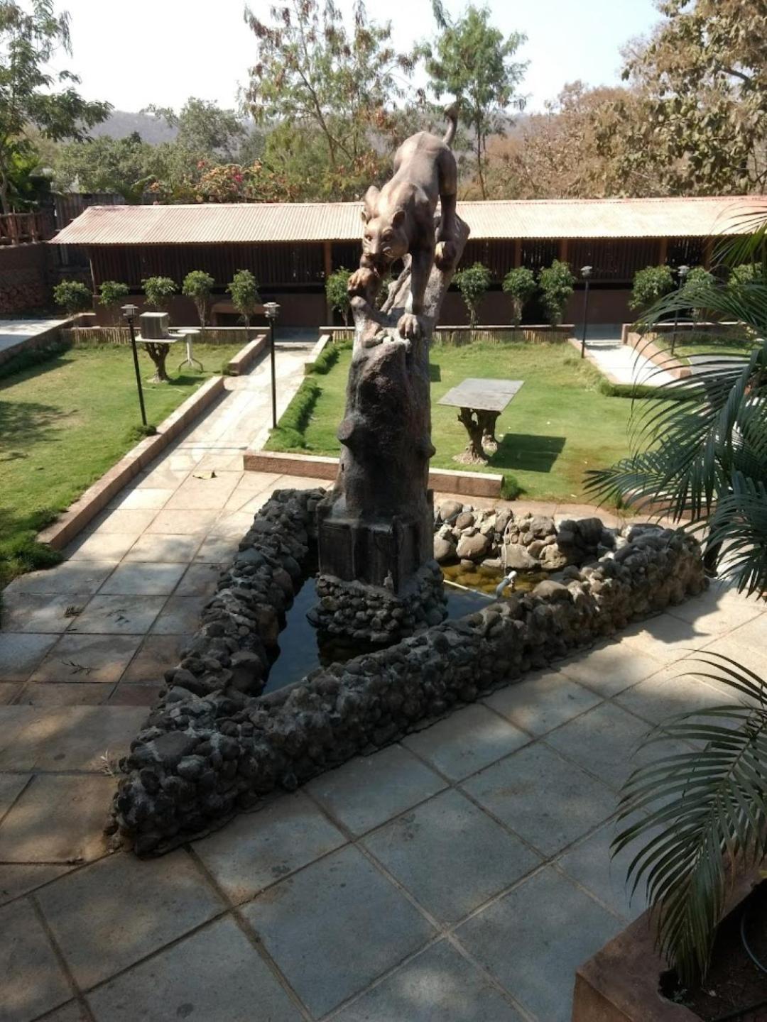 Wood Sinhagad Resort